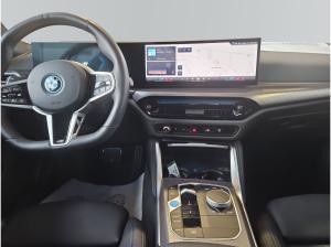 BMW i4 xDrive40 Gran Coupé 494? netto/mtl.*M Sportpaket*19 *LC Prof.*HUD*HiFi*AHK*Driving Assist.Prof.*Park