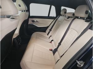BMW 330 330e xDrive Touring 336? netto/mtl.*M Sportpaket Pro*H&K Surround*Pano*AHK*Head-Up*DriveAProf*ParkAP