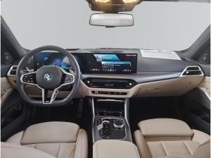 BMW 330 330e xDrive Touring 336? netto/mtl.*M Sportpaket Pro*H&K Surround*Pano*AHK*Head-Up*DriveAProf*ParkAP