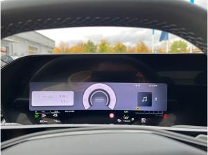 Audi Q3 S-Line e-hybrid S-tronic / Navi, Tech+, LED+