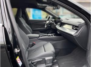 Audi Q3 S-Line e-hybrid S-tronic / Navi, Tech+, LED+