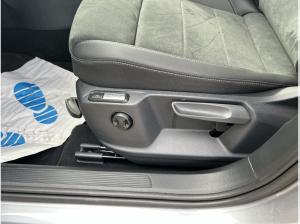 Volkswagen T-Roc Style 2.0 l TDI DSG CarPlay Black ACC AHK