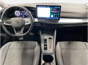 Volkswagen Golf VIII Variant 1.5 eTSI DSG Life Goal 360 ACC