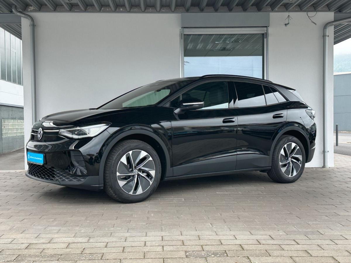 Volkswagen ID.4 Pure Performance (170 PS) AHK NAVI MATIRX ACC PDC