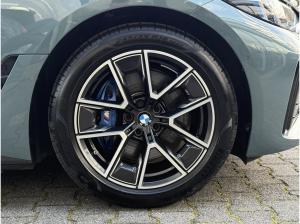 BMW i4 eDrive40 Gran Coupé //AHK HarmanKardon