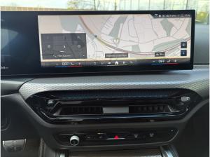 BMW i4 eDrive40 Gran Coupé //AHK HarmanKardon