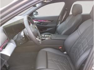 BMW i5 eDrive40 Touring M Sportpaket Panorama AHK