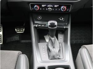Audi Q3 S-Line 45TFSIe S-tronic/ Navi, 360°, AHK, LED