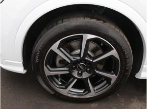 Audi Q3 S-Line 45TFSIe S-tronic/ Navi, 360°, AHK, LED