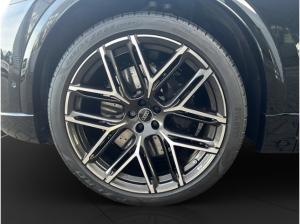 Audi RS Q8 +MATRIX+STANDH+AHK+PANO+B&O