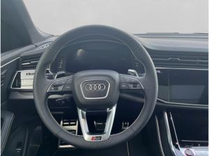 Audi RS Q8 +MATRIX+STANDH+AHK+PANO+B&O