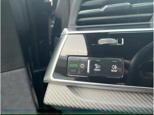 Audi RS Q8 +MATRIX+STANDH+AHK+PANO+B&O