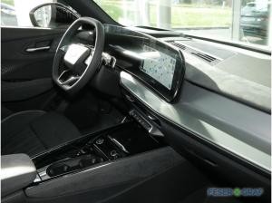 Audi Q3 SUV e-hybrid S tronic
