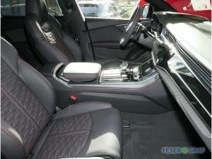 Audi RS Q8 SUV performance tiptronic