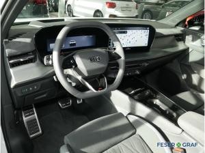 Audi Q3 SUV e-hybrid S tronic