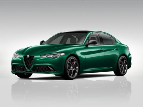 Alfa Romeo Giulia Veloce 2.0 Turbo 280PS AT8 Q4 Panorama Navi