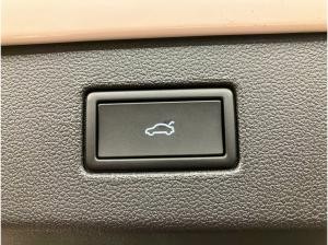 Volkswagen T-Roc R-Line 1.5 l eTSI / SOFORT VERFÜGBAR