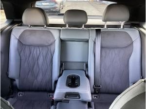 Audi Q3 SUV e-hybrid S tronic