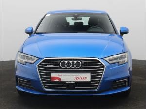 Audi A3 Sportback S-Line 40TFSIe S-tronic / Navi, LED