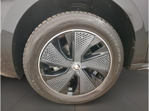 Skoda Kamiq 1.5 TSI Monte Carlo Pano AHK ACC CarPlay