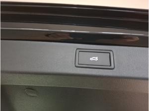 Skoda Kamiq 1.5 TSI Monte Carlo Pano AHK ACC CarPlay