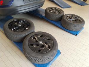 Volkswagen ID.4 Pro - Interieurpaket "Plus" Komfortpaket "Plus"