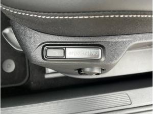 Volkswagen T-Roc Style *Winterräder*Massage*AHK*