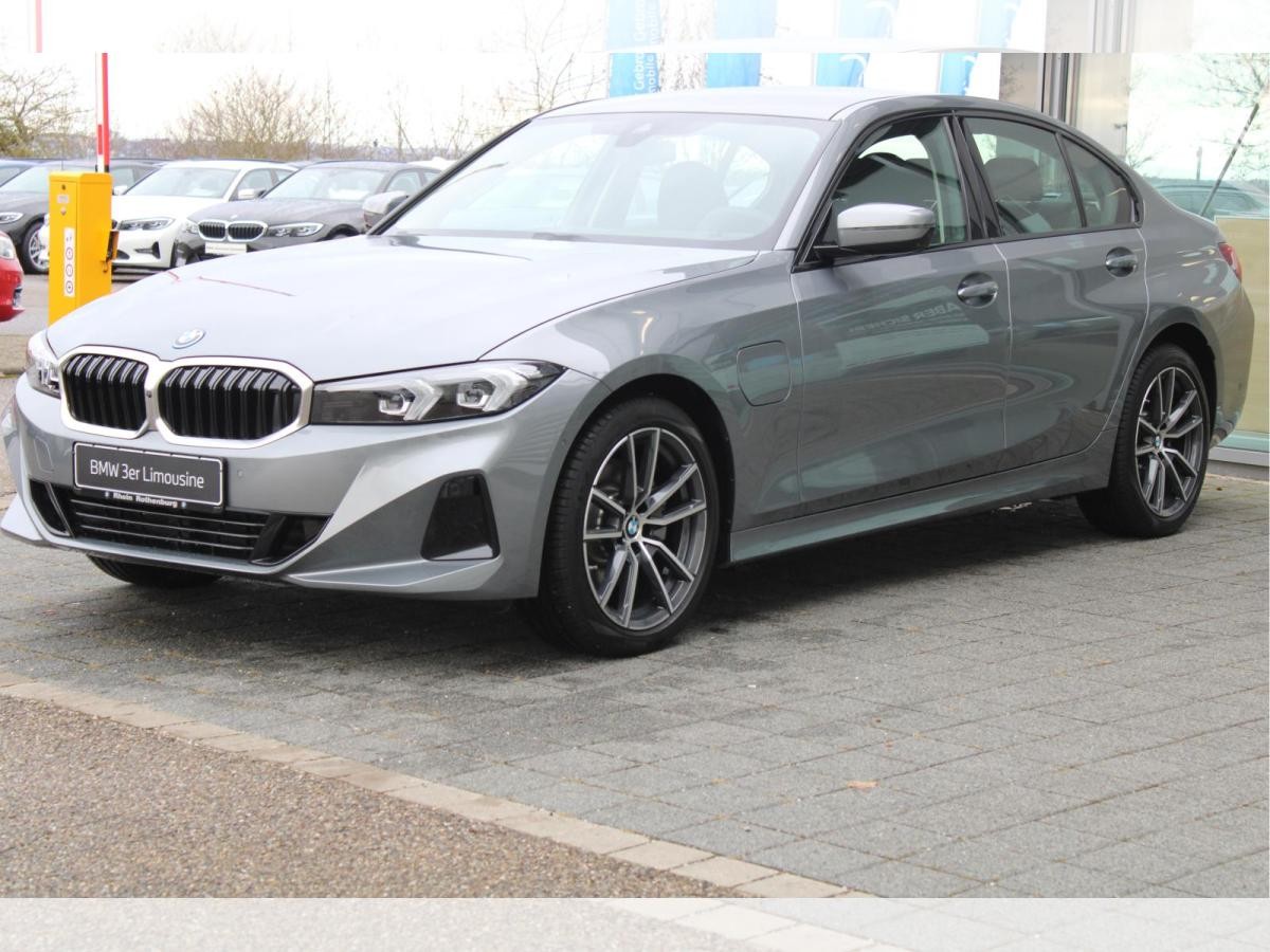 BMW 330 e Limousine *Attraktiver Deal!* +1.190€ GUTSCHEIN ON TOP