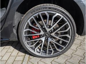 Audi A6 Avant e-hybrid quattro