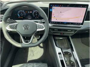 Volkswagen Passat Variant R-LINE 2.0 TDI DSG WR PANO NAVI AHZV BLACK-STYLE