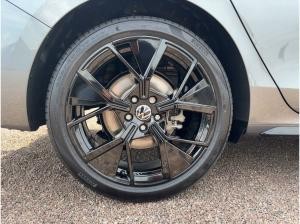 Volkswagen Passat Variant R-LINE 2.0 TDI DSG WR PANO NAVI AHZV BLACK-STYLE