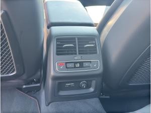 Audi RS4 RS 4 Avant quattro AHK*290km/h*Sportabgas*Pano