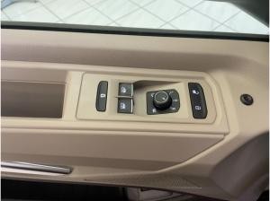 Volkswagen Multivan 2.0 TDI Life lang DSG AHK Kamera LED