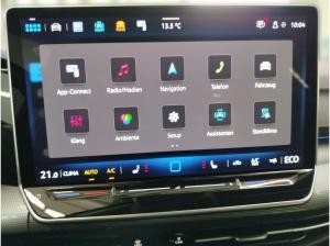 Volkswagen Golf VIII 1.5 TSI DSG eHybrid Style Navi IQ.Light DAB+ FrontAssist