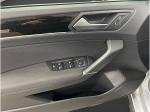 Volkswagen Touran 1.5 TSI R-Line LED LM 17" Navi PDC+RFK ACC