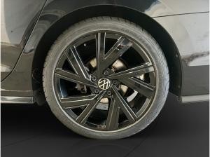 Volkswagen Golf VIII Variant 1.5 eTSI R-Line AHK Pano Matrix LM 18" Navi RFK ACC
