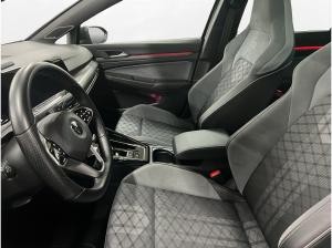 Volkswagen Golf VIII Variant 1.5 eTSI R-Line AHK Pano Matrix LM 18" Navi RFK ACC
