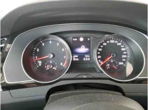 Volkswagen Passat Variant Business 1.5 TSI DSG / Navi, LED