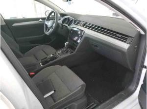 Volkswagen Passat Variant Business 1.5 TSI DSG / Navi, LED