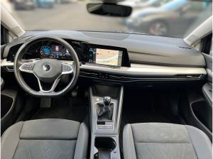 Volkswagen Golf Life 1.5 TSI / Standh., LED, ACC, Navi, AHK