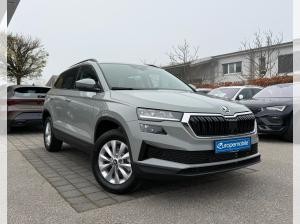 Skoda Karoq SELECTION 1.5 TSI DSG (UVP 43.359€ /KW48/25) AHK/PARK/WINTER/KESSY/230V/4J.GARA./UVM.