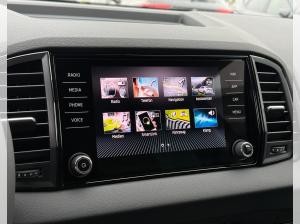 Skoda Karoq SELECTION 1.5 TSI DSG (UVP 43.359€ /KW48/25) AHK/PARK/WINTER/KESSY/230V/4J.GARA./UVM.