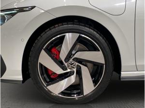 Volkswagen Golf VIII GTE 1.5 eHybrid DSG KLIMA LED NAVI LE