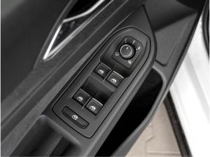 Volkswagen Golf 1.5 R-LINE DSG BLACKSTYLE MATRIXLED LM18