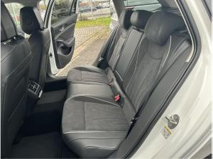 Volkswagen Passat Business 2.0 l TDI DSG CarPlay Matrix ACC AHK Winterräder IQ.Light