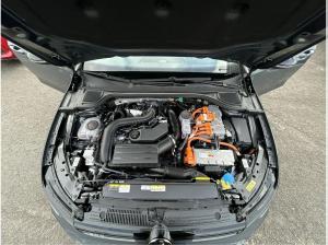 Volkswagen Golf GTE 1.5 l eHybrid AHK Pano Leder Black Styl