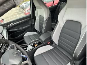 Volkswagen Golf GTE 1.5 l eHybrid AHK Pano Leder Black Styl