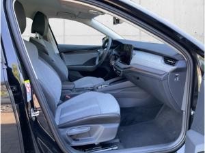 Skoda Octavia Combi 2.0 TDI Selection Navi 360 Grad LED ACC Apple CarPlay