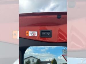 Toyota C-HR 2.0-l Plug-in Hybrid Teamplayer mit Technik Paket