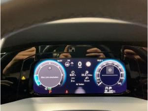 Volkswagen Golf VIII 2.0 TDI DSG Life Goal ACC AHK AUT Kam.